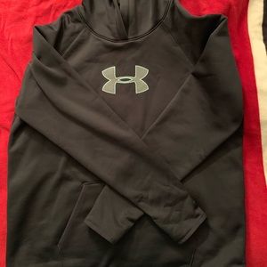 Under Armour Sweatshirt